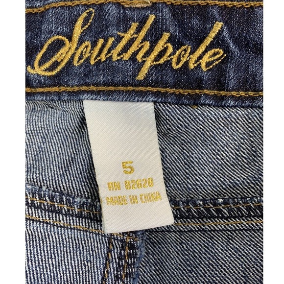 Southpole Capri Jeans Juniors Size 5 Medium Wash Denim Embroidered Back‎ Pockets - Picture 5 of 8